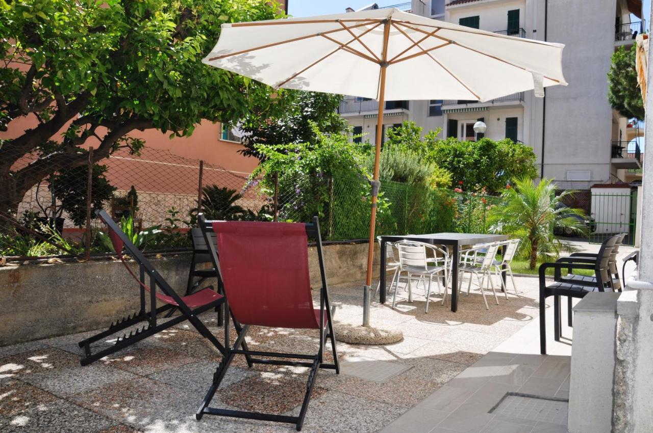 Ferienwohnung Via Battisti 231 1 Pietra Ligure Exterior foto