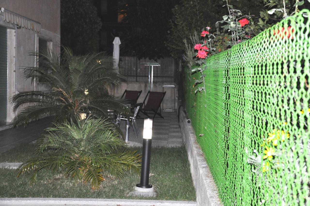 Ferienwohnung Via Battisti 231 1 Pietra Ligure Exterior foto