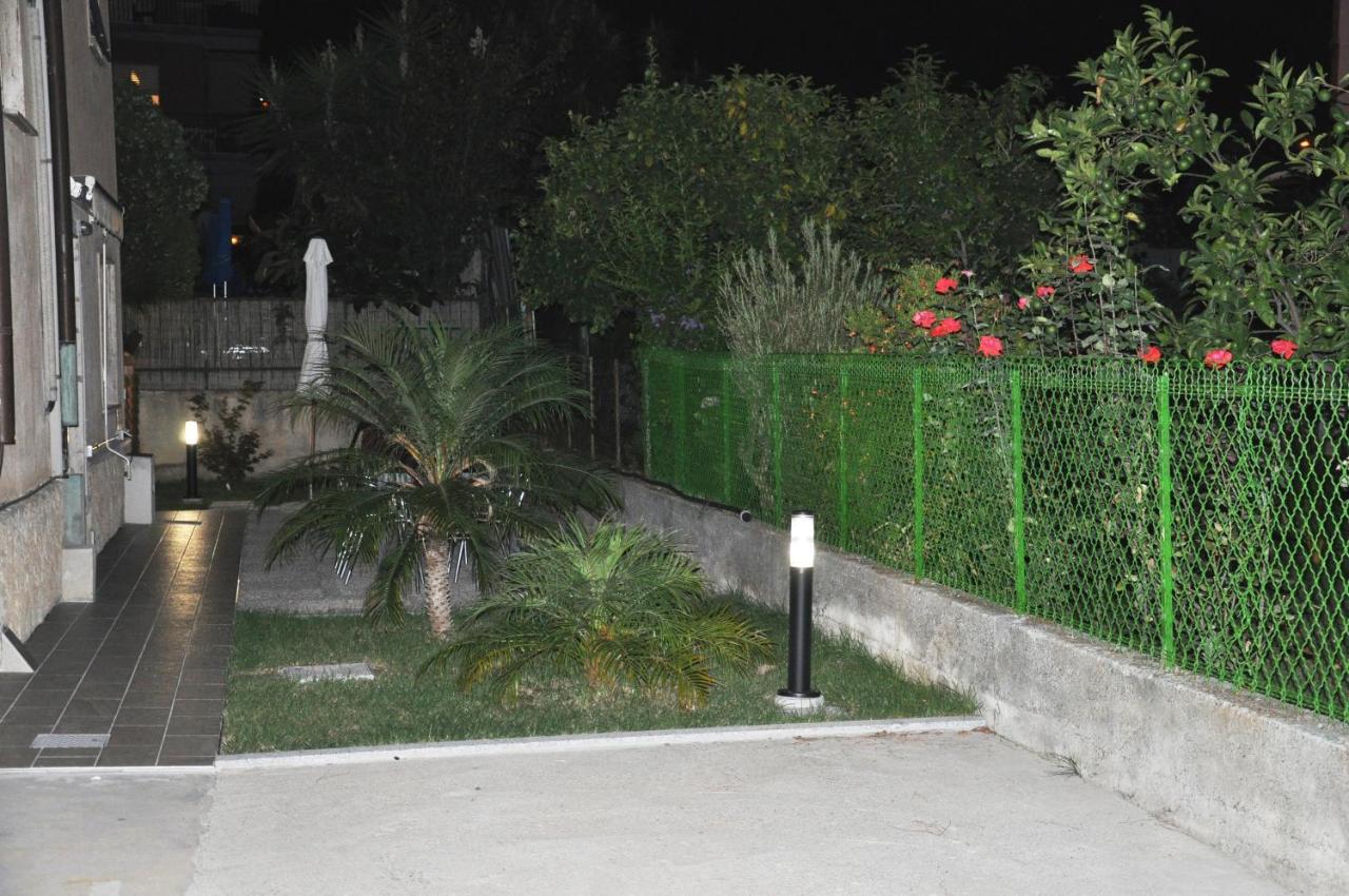 Ferienwohnung Via Battisti 231 1 Pietra Ligure Exterior foto